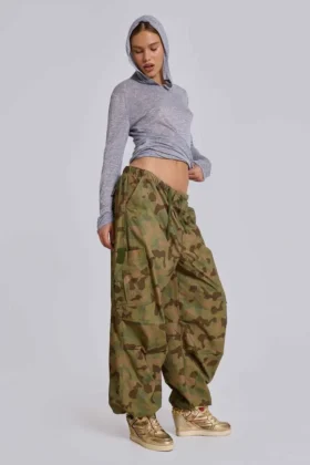 Parachute Pants con estampado de camuflaje de pato