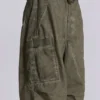 Parachute Pants de color caqui con lavado al aceite