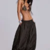 Parachute Pants de nailon Nexis en color caqui