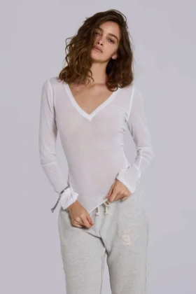 Partes de arriba de cuello en V «White Mist»
