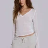 Partes de arriba de cuello en V «White Mist»