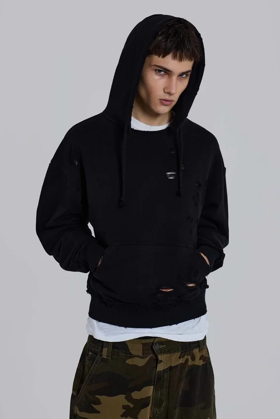 Sudadera con capucha «Bitten» en negro