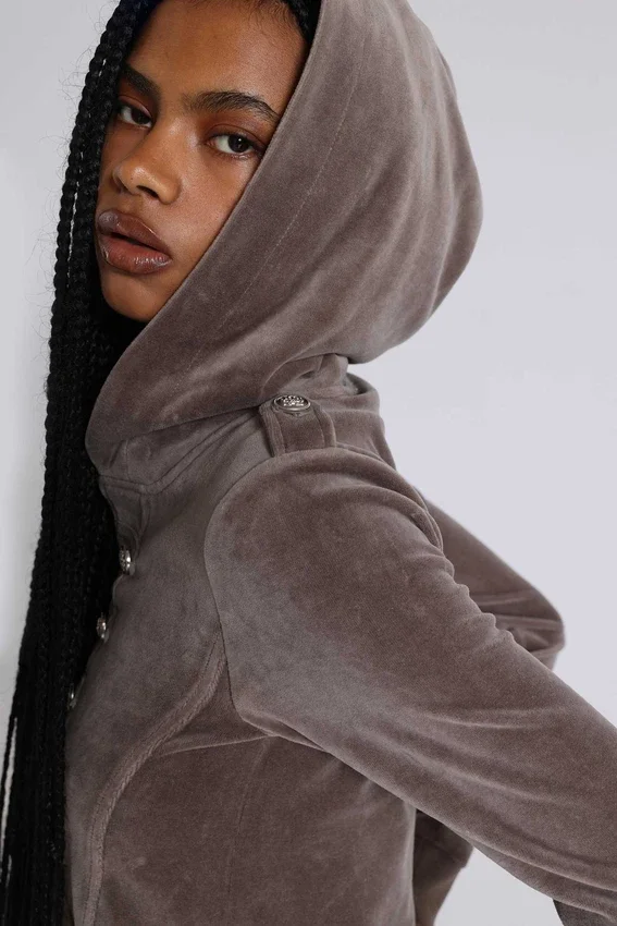 Sudadera con capucha de terciopelo estilo militar «Cavalier»