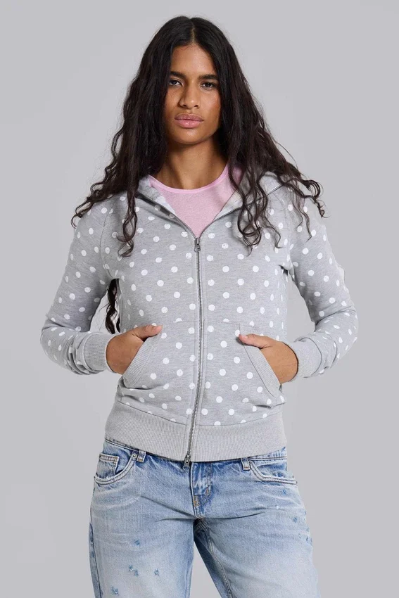 Sudadera con capucha gris de lunares