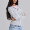 Sudadera con capucha gris de lunares