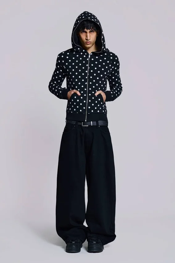 Sudadera con capucha Mono negra con lunares