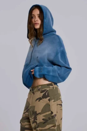 Sudadera con capucha «Monster» de tejido de gofre con tachuelas y efecto descolorido