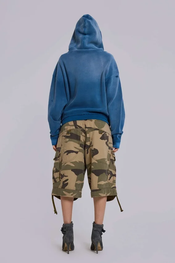 Sudadera con capucha «Monster» de tejido de gofre con tachuelas y efecto descolorido