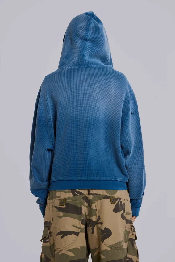 Sudadera con capucha «Monster» de tejido de gofre con tachuelas y efecto descolorido