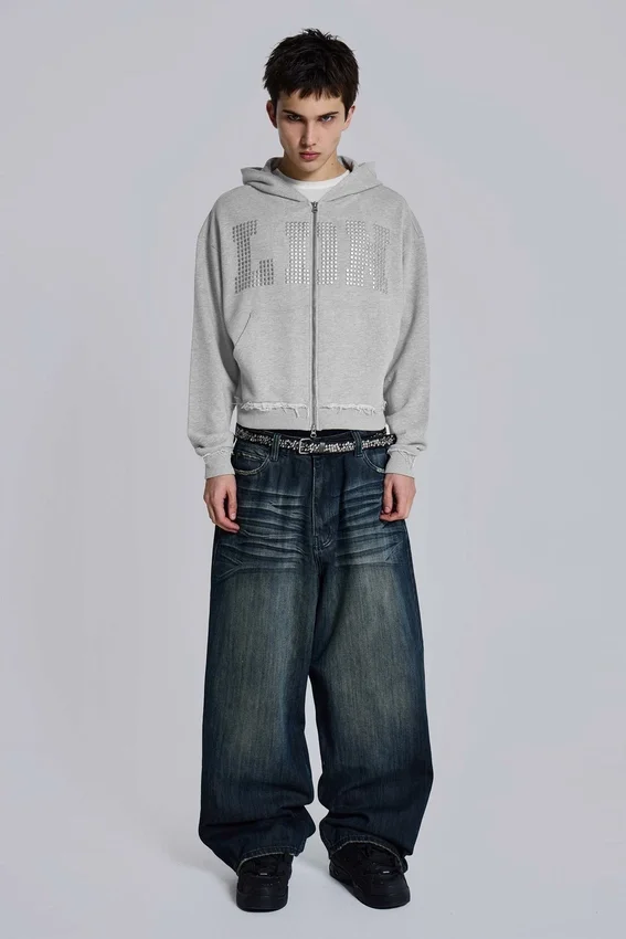 Sudadera con capucha «Monster Hoodie» con tachuelas de LDN