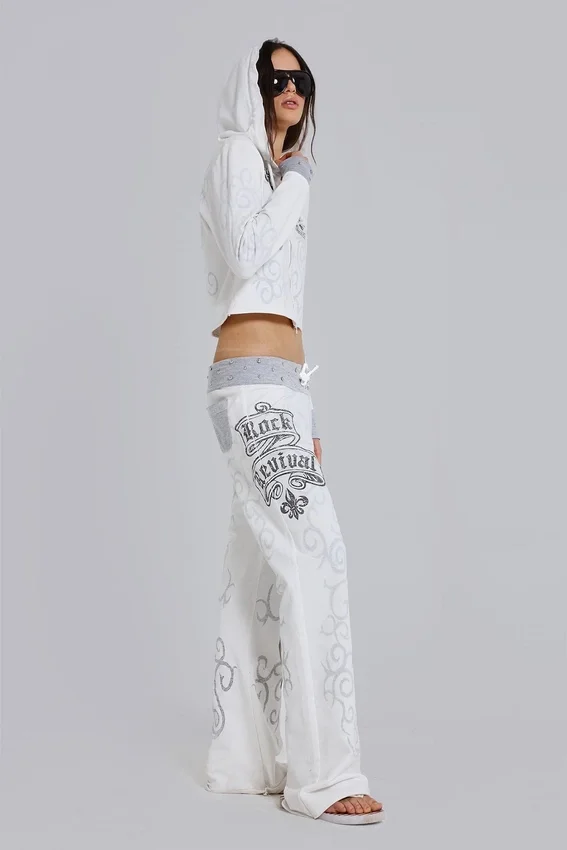 Sudadera con capucha y estampado gráfico con tachuelas de Rock Revival