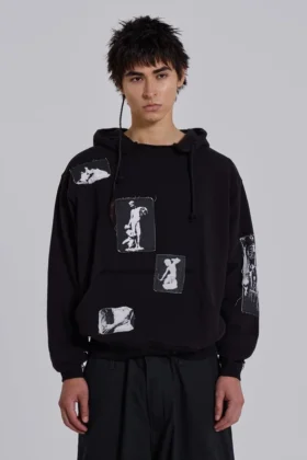 Sudadera con capucha y parche «Devoted» negra