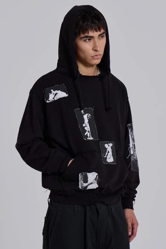 Sudadera con capucha y parche «Devoted» negra