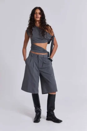 Top asimétrico Mena en gris