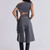 Top asimétrico Mena en gris