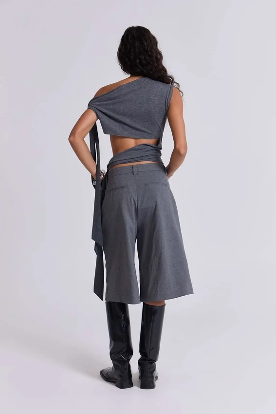 Top asimétrico Mena en gris