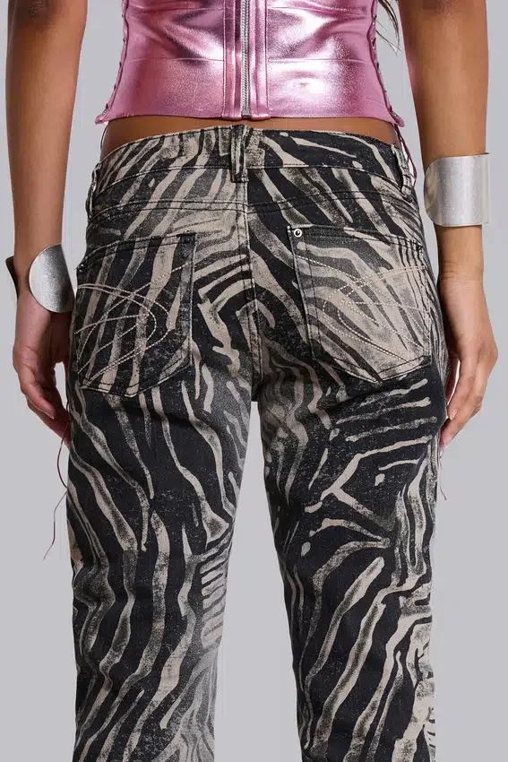 Vaqueros Bootcut Cooper de Leona con estampado de cebra