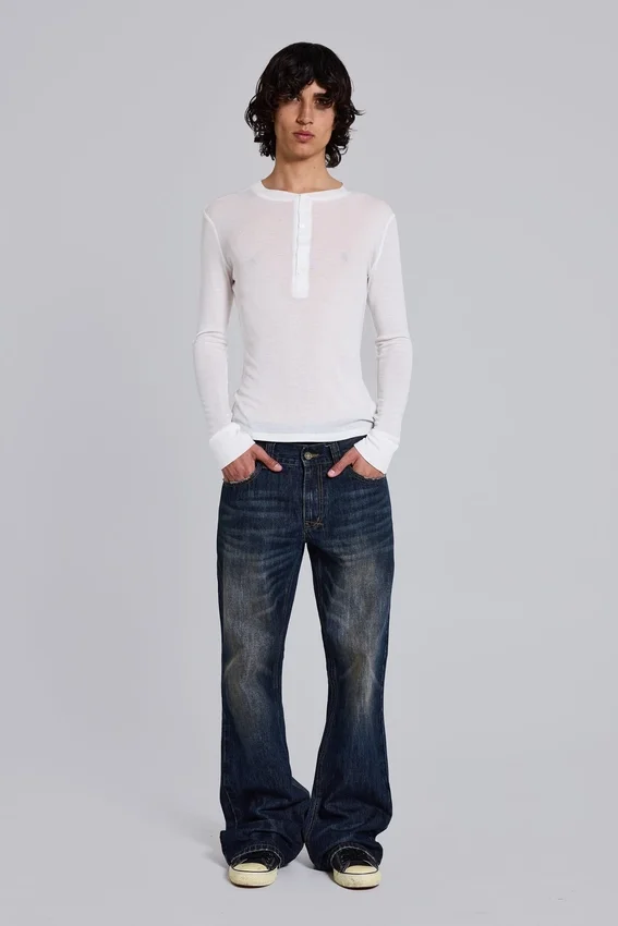 Vaqueros bootcut Jude Bootcut con pliegues en color índigo