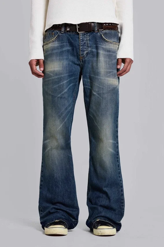 Vaqueros bootcut «Jude Bootcut» en azul lavado medio