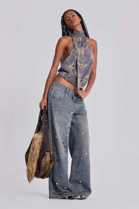 Vaqueros Colossus Jeans con tachuelas atornilladas