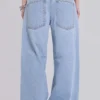 Vaqueros «Colossus Jeans» con tachuelas en lavado azul claro