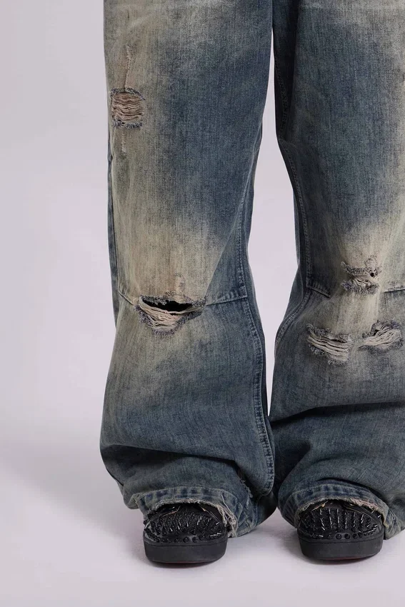 Vaqueros Colossus Jeans de talle bajo y efecto desgastado