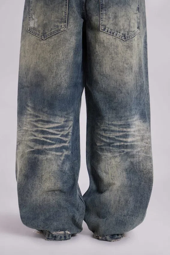 Vaqueros Colossus Jeans de talle bajo y efecto desgastado