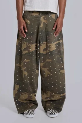 Vaqueros Colossus XL con tachuelas y estampado de camuflaje