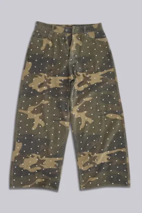 Vaqueros Colossus XL con tachuelas y estampado de camuflaje