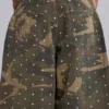 Vaqueros Colossus XL con tachuelas y estampado de camuflaje