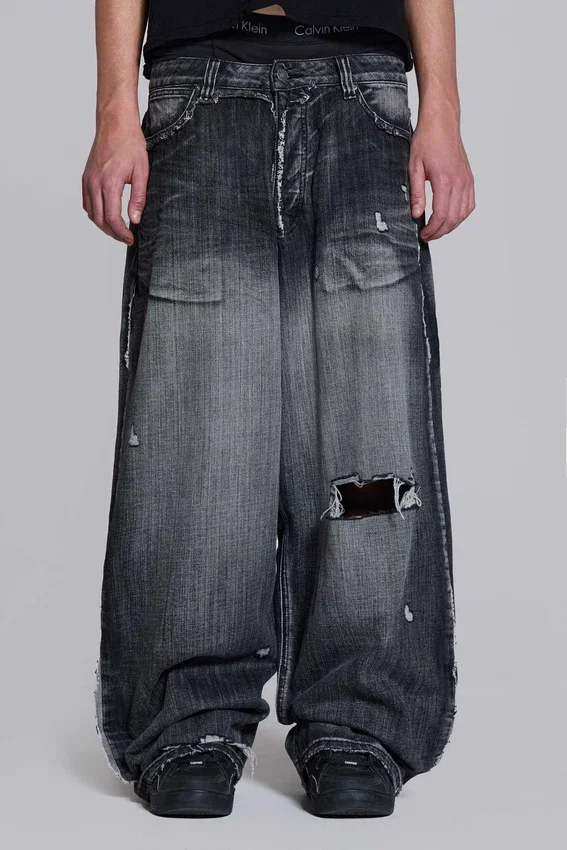 Vaqueros Colossus XL negros desgastados