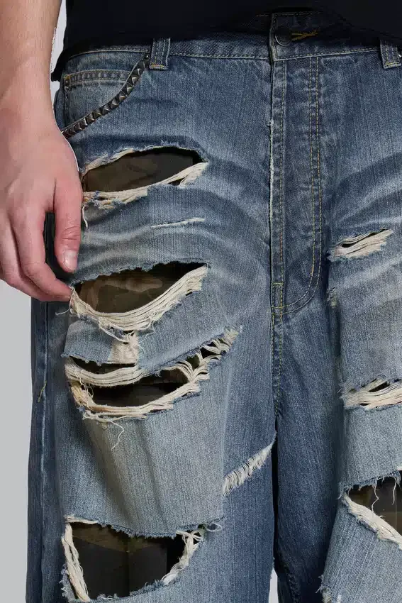 Vaqueros Colossus XL rasgados con estampado de camuflaje oculto