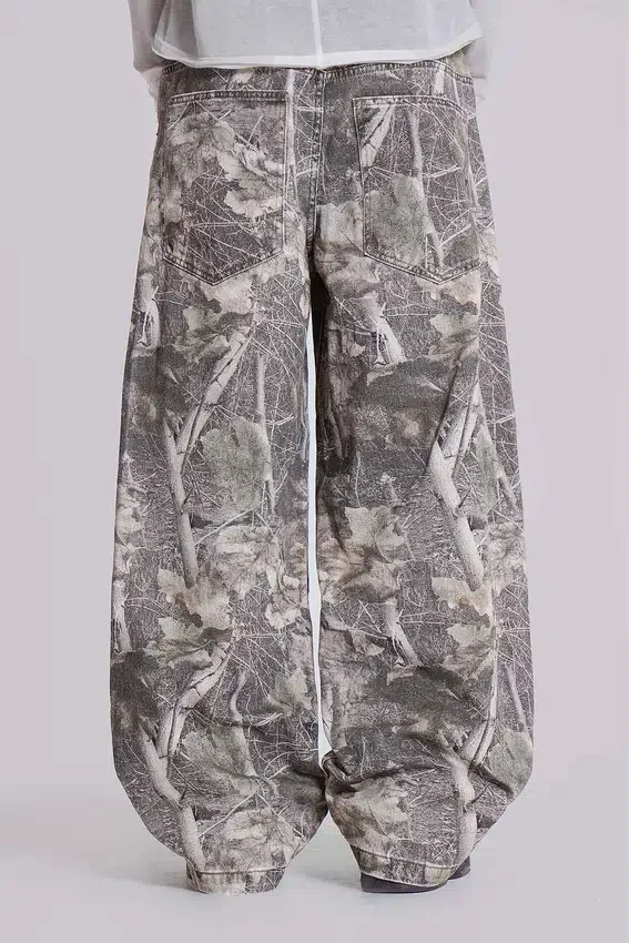 Vaqueros holgados Colossus de camuflaje Woodland