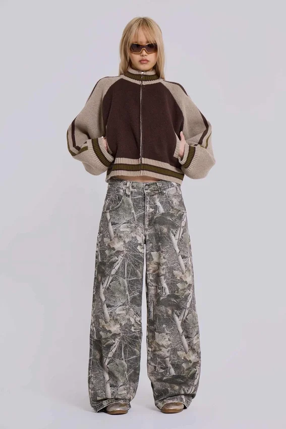 Vaqueros holgados Colossus de camuflaje Woodland