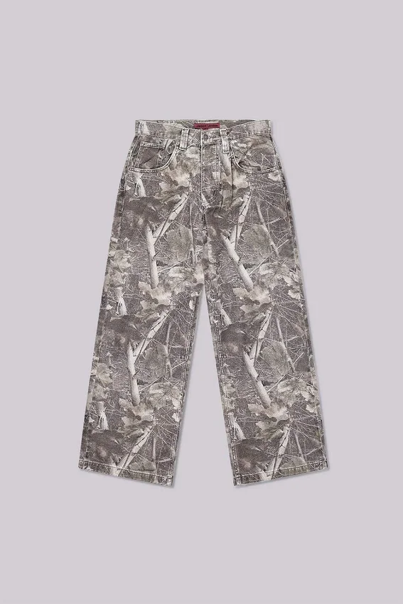 Vaqueros holgados Colossus de camuflaje Woodland