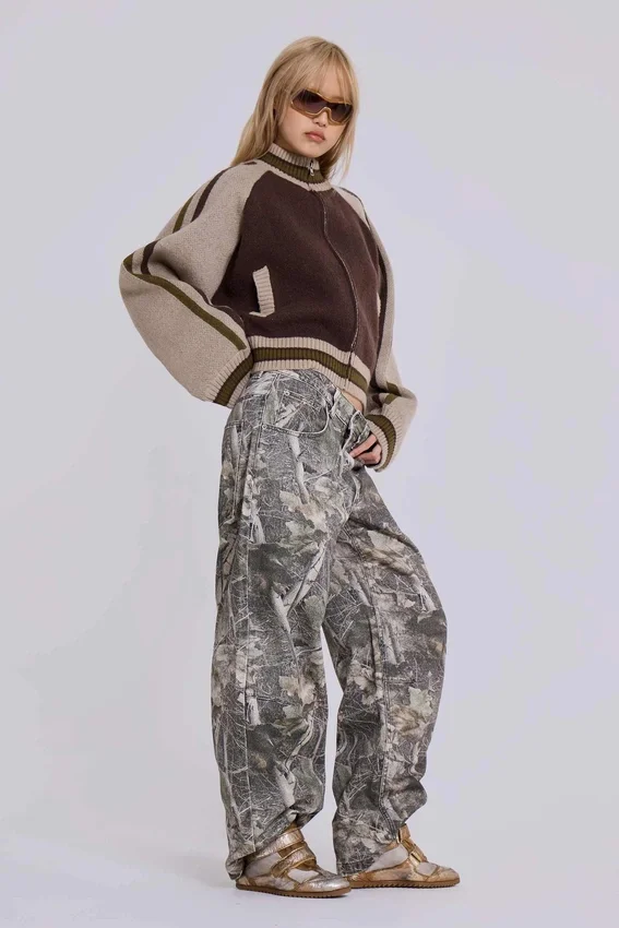 Vaqueros holgados Colossus de camuflaje Woodland