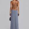 Vestido largo asimétrico con pedrería cosida a mano «Brisa»