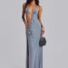 Vestido largo asimétrico con pedrería cosida a mano «Brisa»