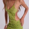 Vestido largo asimétrico «Stellar» con pedrería cosida a mano en color lima