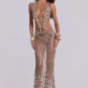 Vestido largo de croché «Vida» con espalda descubierta y conchas