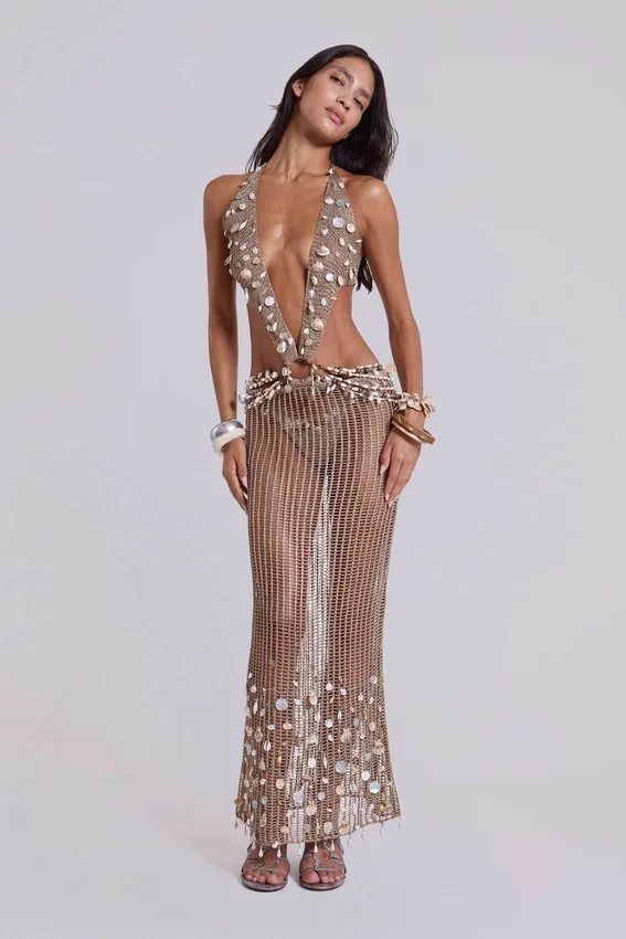 Vestido largo de croché «Vida» con espalda descubierta y conchas