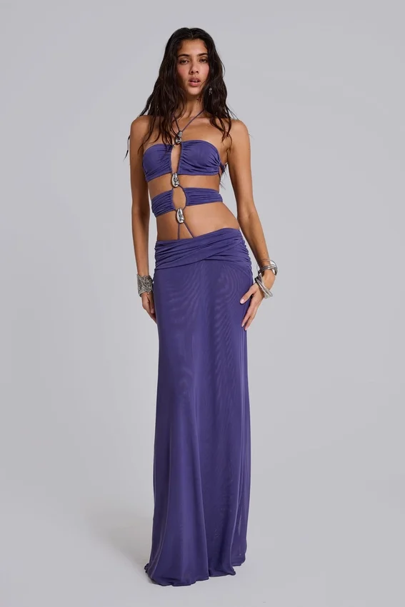 Vestido largo de tirantes «Amara» con ribetes metálicos