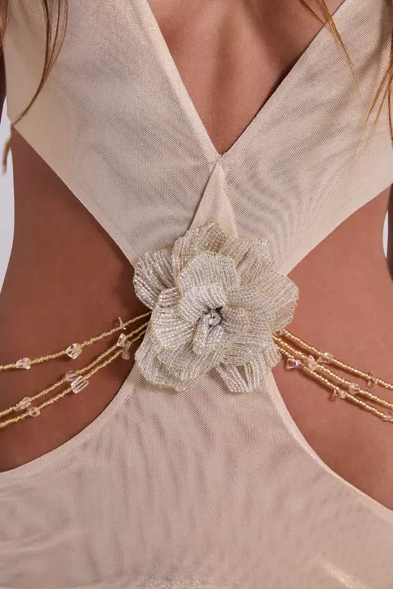 Vestido largo sin espalda «Vida» en dorado
